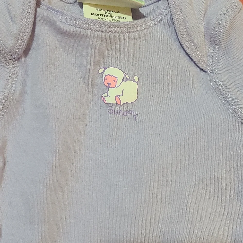 Baby Shirts With One Bib. - Picture 8 of 10